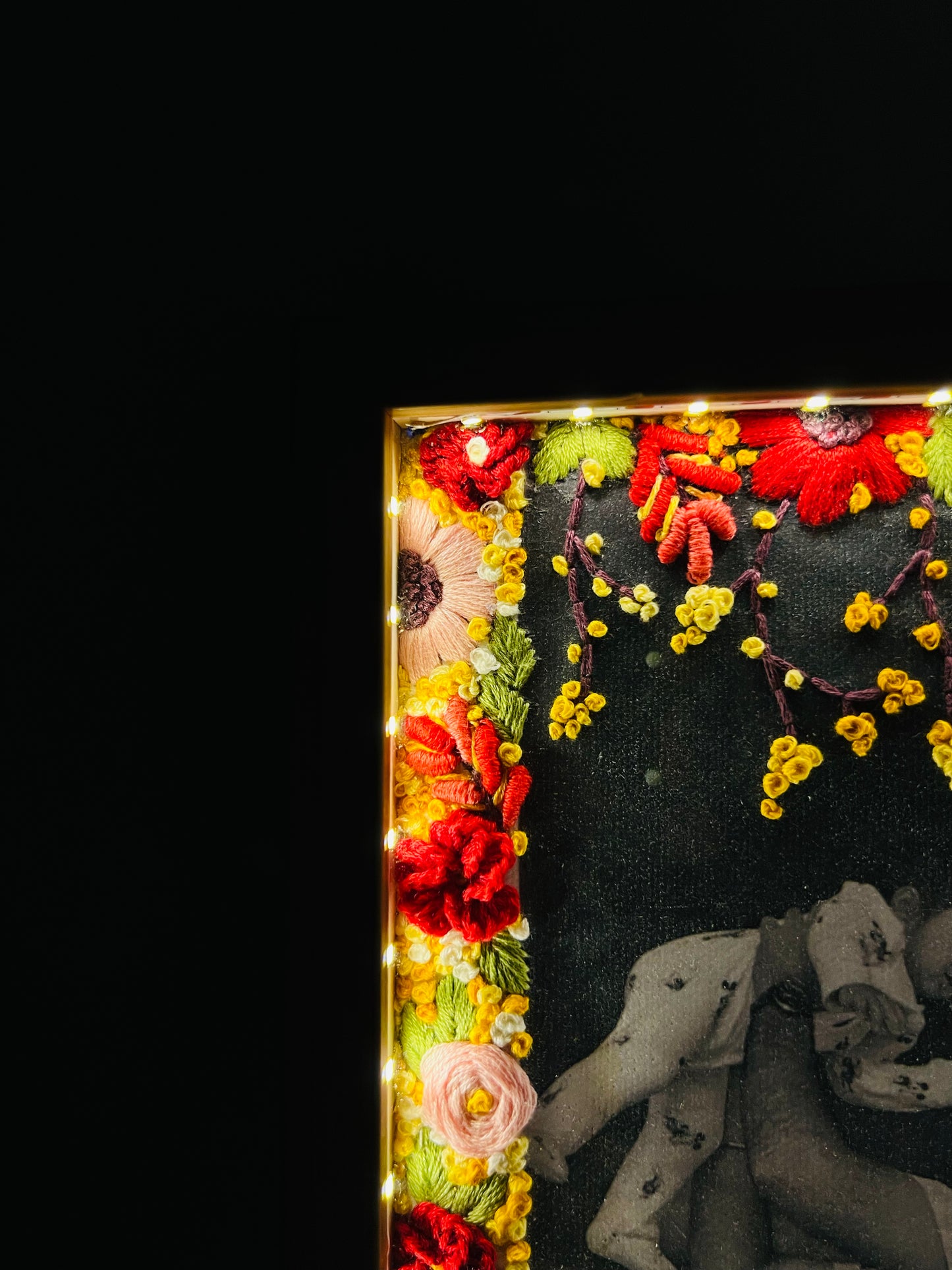 LumiBloom – Hand Embroidered Floral Photo Frame